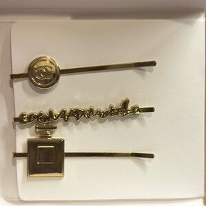 CHANEL Beaute GWP Hair Clips Gold